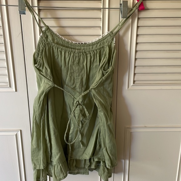 NWOT Peplum Tank Top - Picture 5 of 5